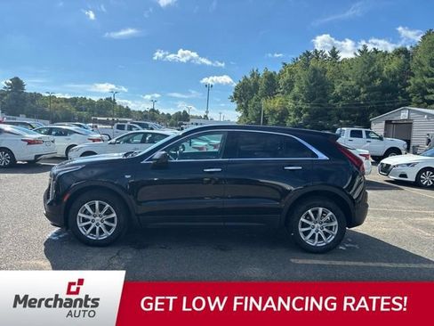 Used 2022 Cadillac XT4 Luxury w/ Cold Weather Package AWD/4WD image 4