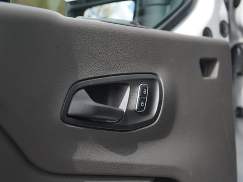 Used 2024 Ford Transit 350 XLT RWD image 23