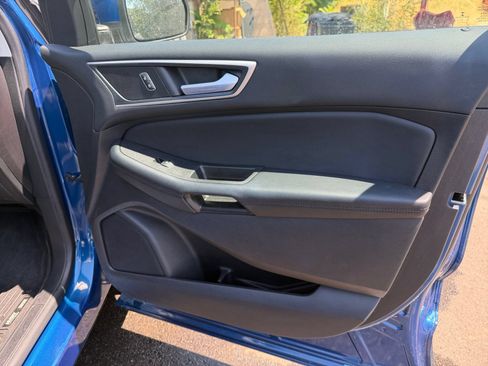 Used 2022 Ford Edge SEL w/ Convenience Package AWD/4WD image 17