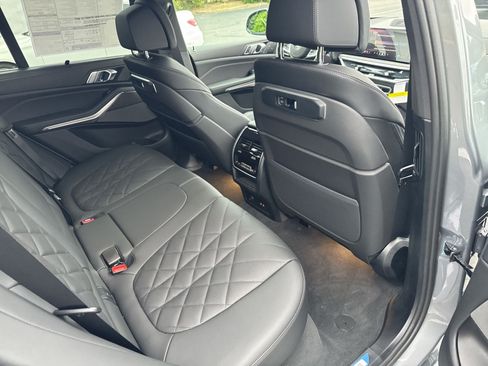 New 2026 BMW X5 xDrive40i w/ M Sport Package AWD/4WD image 32