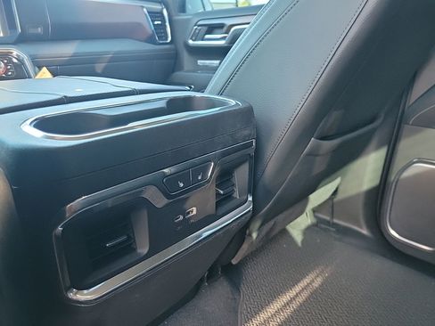 Used 2024 GMC Sierra 1500 Denali w/ Technology Package image 18