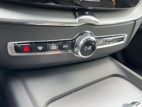 Certified 2023 Volvo XC60 T8 Polestar image 18