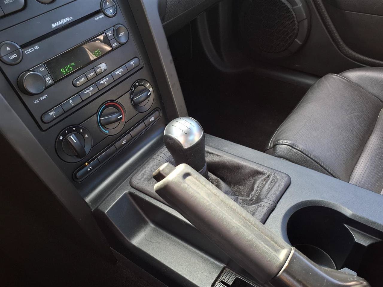 Used 2005 Ford Mustang GT RWD image 13