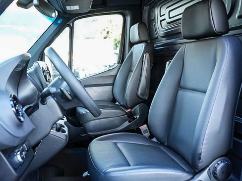 Used 2024 Mercedes-Benz Sprinter 3500 image 16