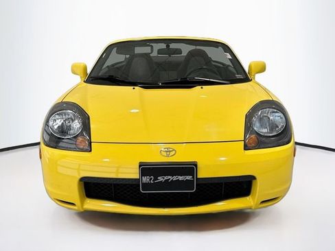 Used 2001 Toyota MR2 RWD image 2