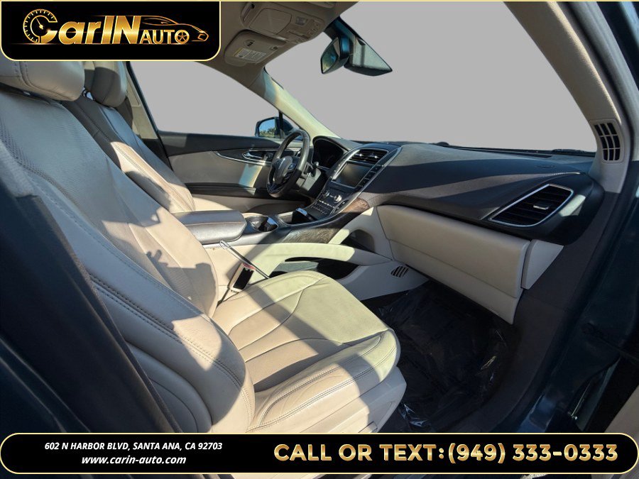 Used 2016 Lincoln MKX Reserve w/ Technology Package FWD image 24