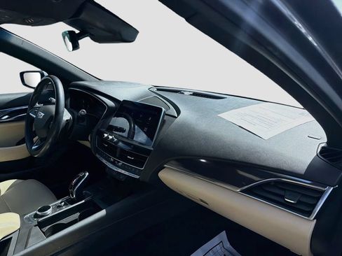 Used 2020 Cadillac CT5 Luxury w/ Cold Weather Package RWD image 33