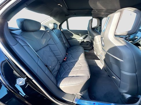 New 2026 BMW 760i xDrive w/ Executive Package image 22