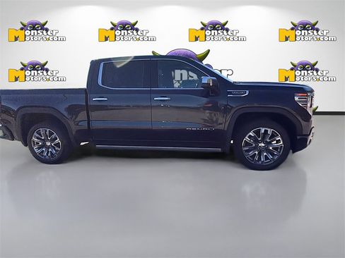 Used 2023 GMC Sierra 1500 Denali w/ Denali Reserve Package image 4