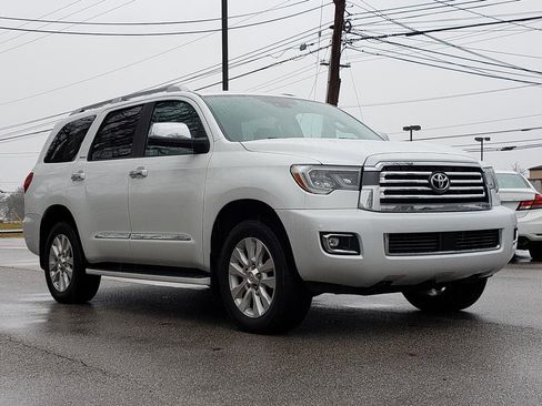 Used 2022 Toyota Sequoia Platinum image 6