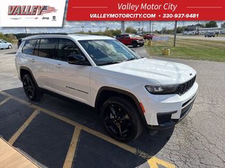 New 2025 Jeep Grand Cherokee L Limited w/ Black Appearance Package 360° Tour