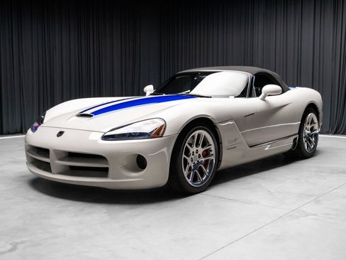 Used 2005 Dodge Viper SRT-10 RWD image 24