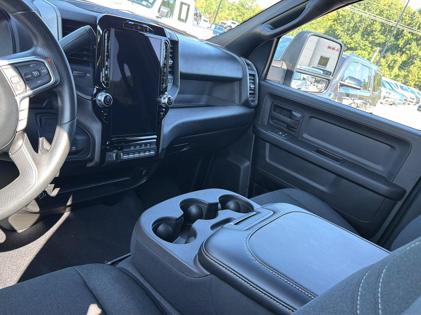 Used 2025 RAM 3500 Tradesman AWD/4WD image 27