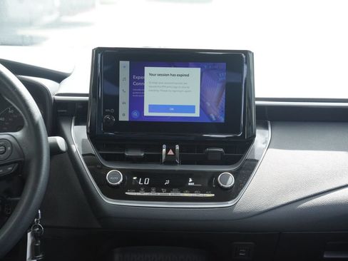 Used 2025 Toyota Corolla LE FWD image 20