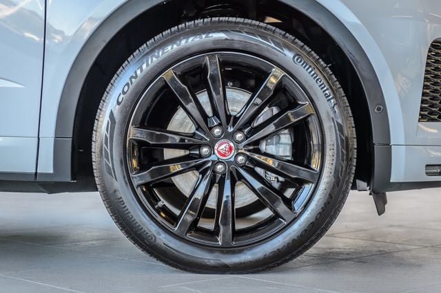 Used 2020 Jaguar E-PACE R-Dynamic HSE AWD/4WD image 16