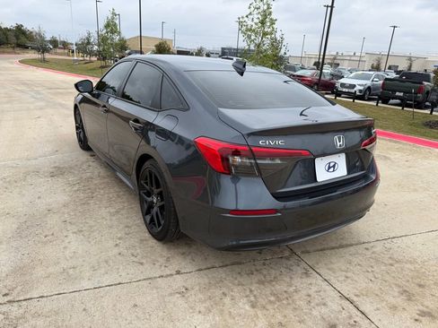 Used 2024 Honda Civic Sport image 7