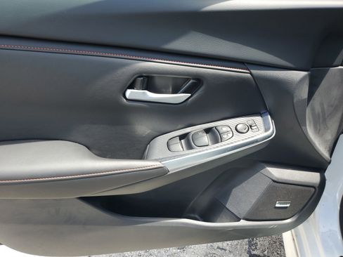 New 2025 Nissan Sentra SR w/ SR Premium Package image 18