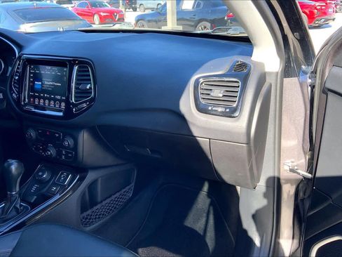 Used 2020 Jeep Compass Limited AWD/4WD image 33