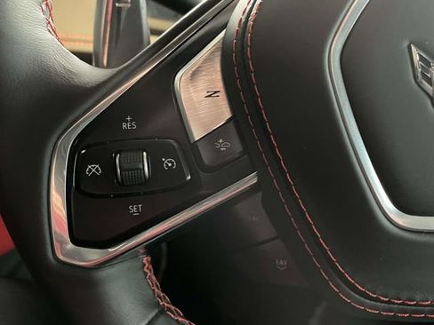 Used 2025 Chevrolet Corvette Z06 RWD image 18