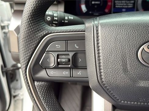 Used 2025 Toyota Tacoma TRD Sport image 23