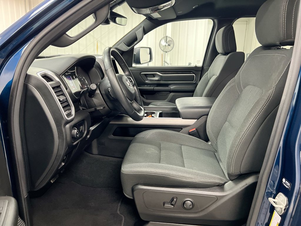 Used 2023 RAM 1500 Big Horn AWD/4WD image 20