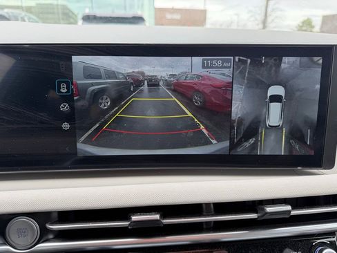 Used 2025 Hyundai Tucson Limited image 10