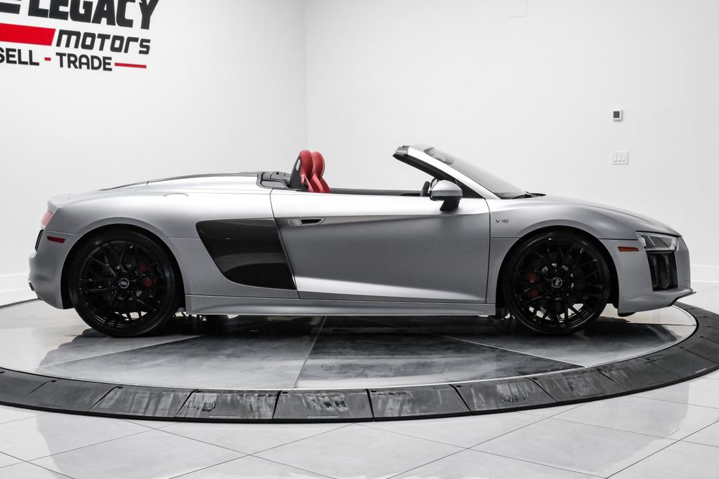 Used 2018 Audi R8 V10 AWD/4WD image 12