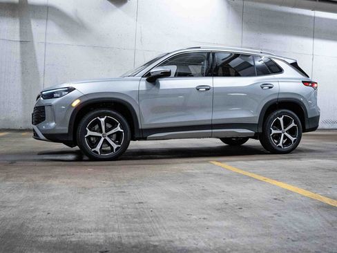 New 2026 Volkswagen Tiguan SE image 3