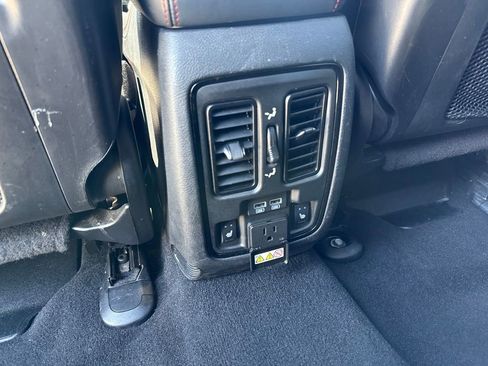 Used 2024 Dodge Durango GT AWD/4WD image 23