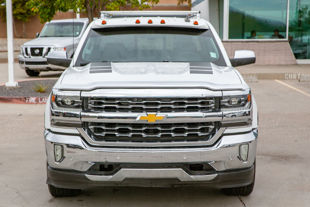 Used 2017 Chevrolet Silverado 1500 LTZ w/ Sport Package AWD/4WD image 3