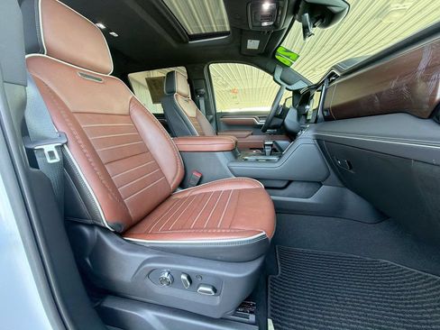 Used 2026 GMC Sierra 1500 Denali Ultimate AWD/4WD image 12