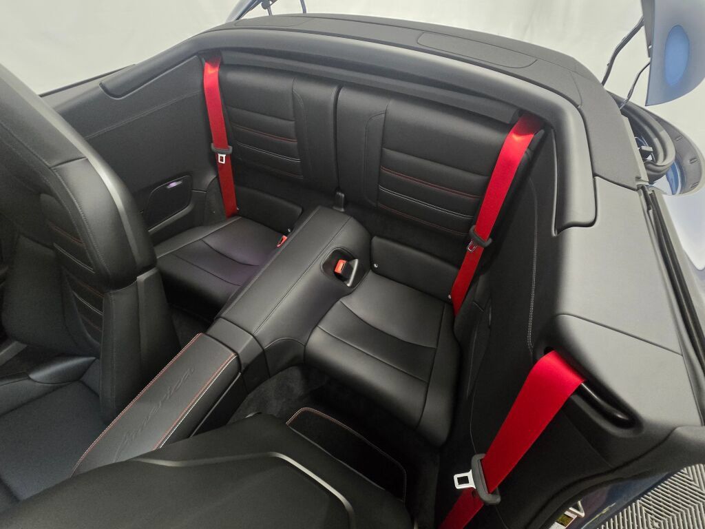 Used 2023 Porsche 911 Carrera GTS RWD image 18