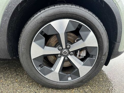 Certified 2023 Volvo XC40 B5 Plus w/ Protection Package Premier image 9