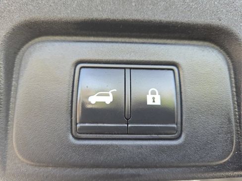 Used 2021 Nissan Rogue SL AWD/4WD image 20