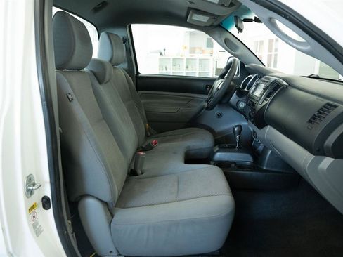Used 2013 Toyota Tacoma 2WD Regular Cab image 17
