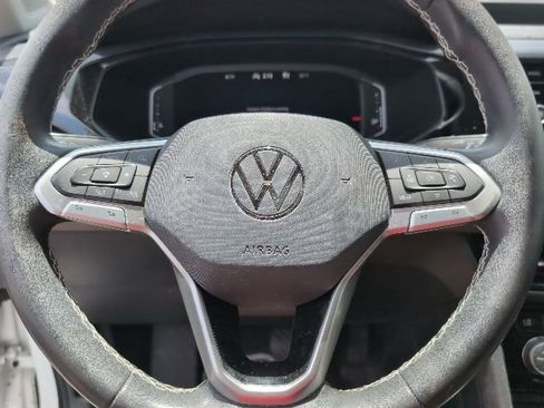 Used 2023 Volkswagen Taos SEL AWD/4WD image 11