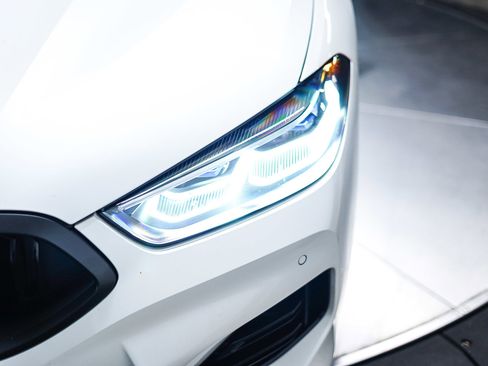 Used 2025 BMW 840i 840i w/ M Sport Professional Package image 9