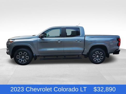 Used 2023 Chevrolet Colorado LT w/ LT Convenience Package III AWD/4WD image 2