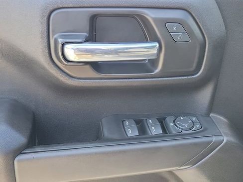 Used 2021 Chevrolet Silverado 1500 Custom AWD/4WD image 22