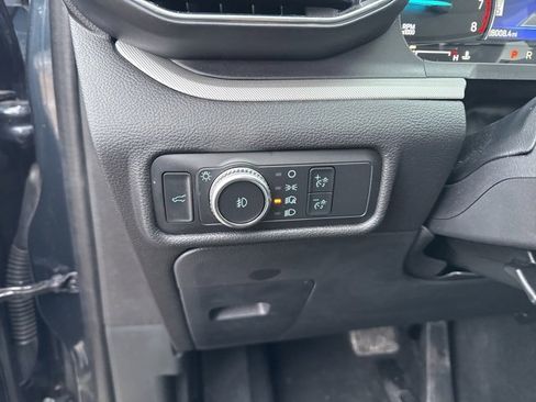 Used 2022 Ford Explorer XLT w/ Equipment Group 202A image 20