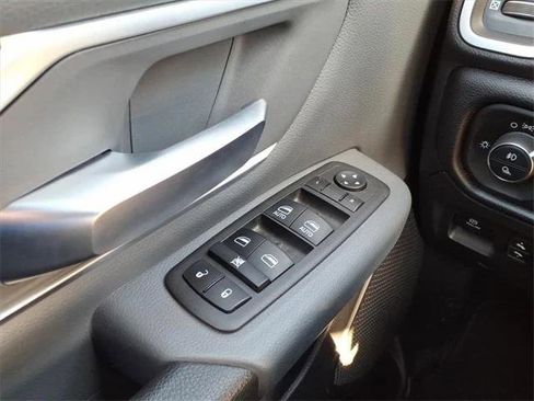 Certified 2022 RAM 1500 Big Horn image 24