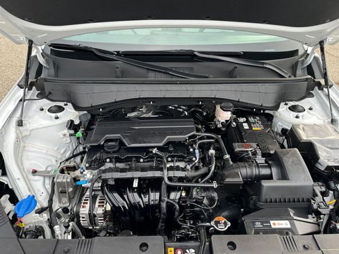 Used 2025 Hyundai Kona SEL image 32