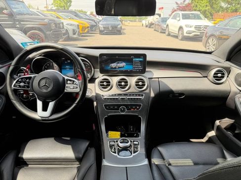 Used 2019 Mercedes-Benz C 300 4MATIC Sedan image 18
