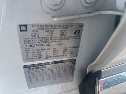 Used 2023 Buick Envision Essence image 23