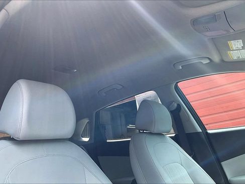 Used 2023 Hyundai Kona SEL AWD/4WD image 21