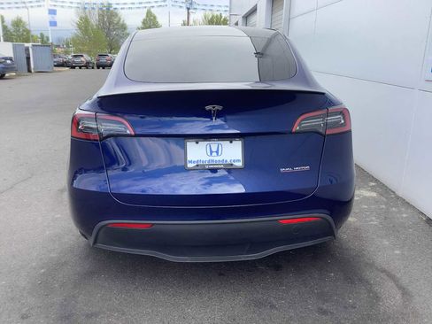 Used 2024 Tesla Model Y Performance image 5