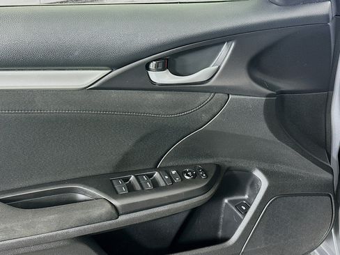 Used 2018 Honda Civic EX-T image 15