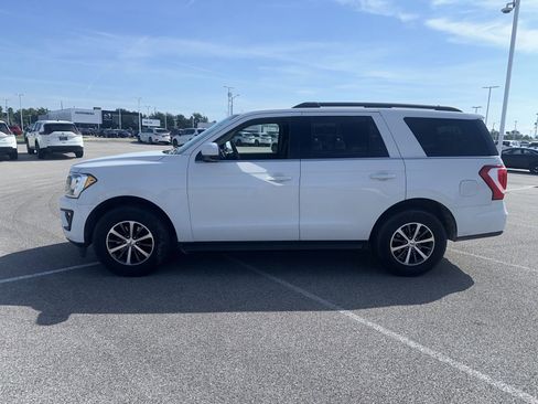 Used 2018 Ford Expedition XLT AWD/4WD image 1