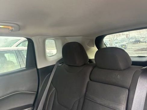 Used 2018 Jeep Compass Sport w/ Tech Group image 6