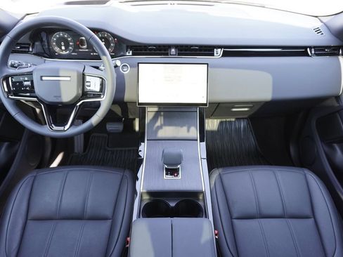 Used 2026 Land Rover Range Rover Evoque S AWD/4WD image 9